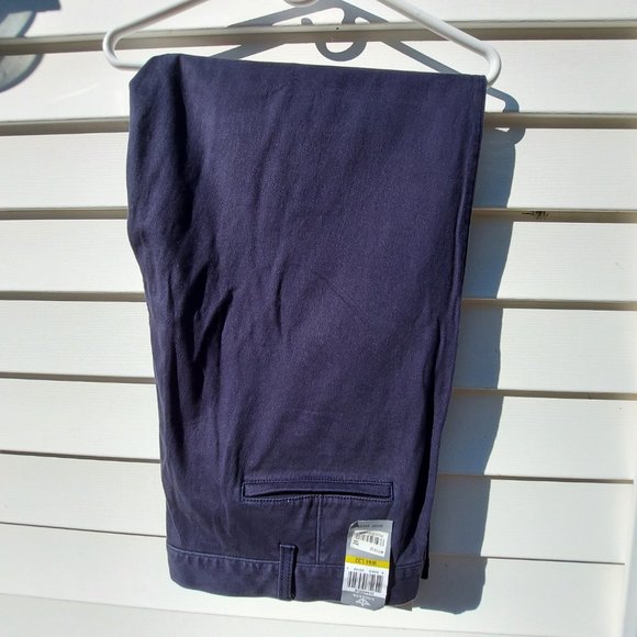 NWT Dockers Classic Fit Washed Stretch Flat Front Chino Pants Blue Mens Sz 44x32 - Picture 2 of 16